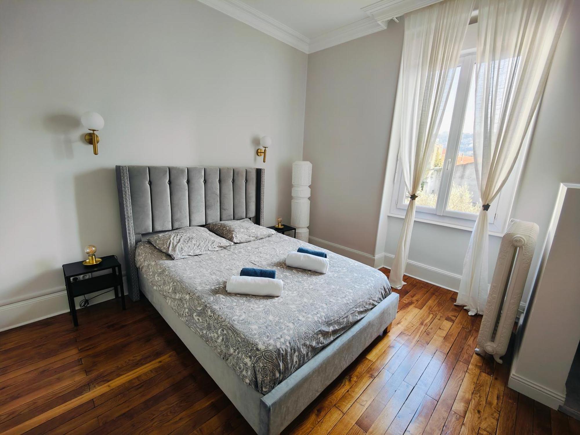 Self-Checkin Town House - Rooms To Rent In A Beautiful Modern Town House - Not A Hotel - Location De Chambres Avec Arrivee En Autonomie - Extra Fee For Sheets And Towels - Private Parking - Check Your Plateform Inbox And Follow Check-In Instructions Saint-Romain-en-Gal 外观 照片