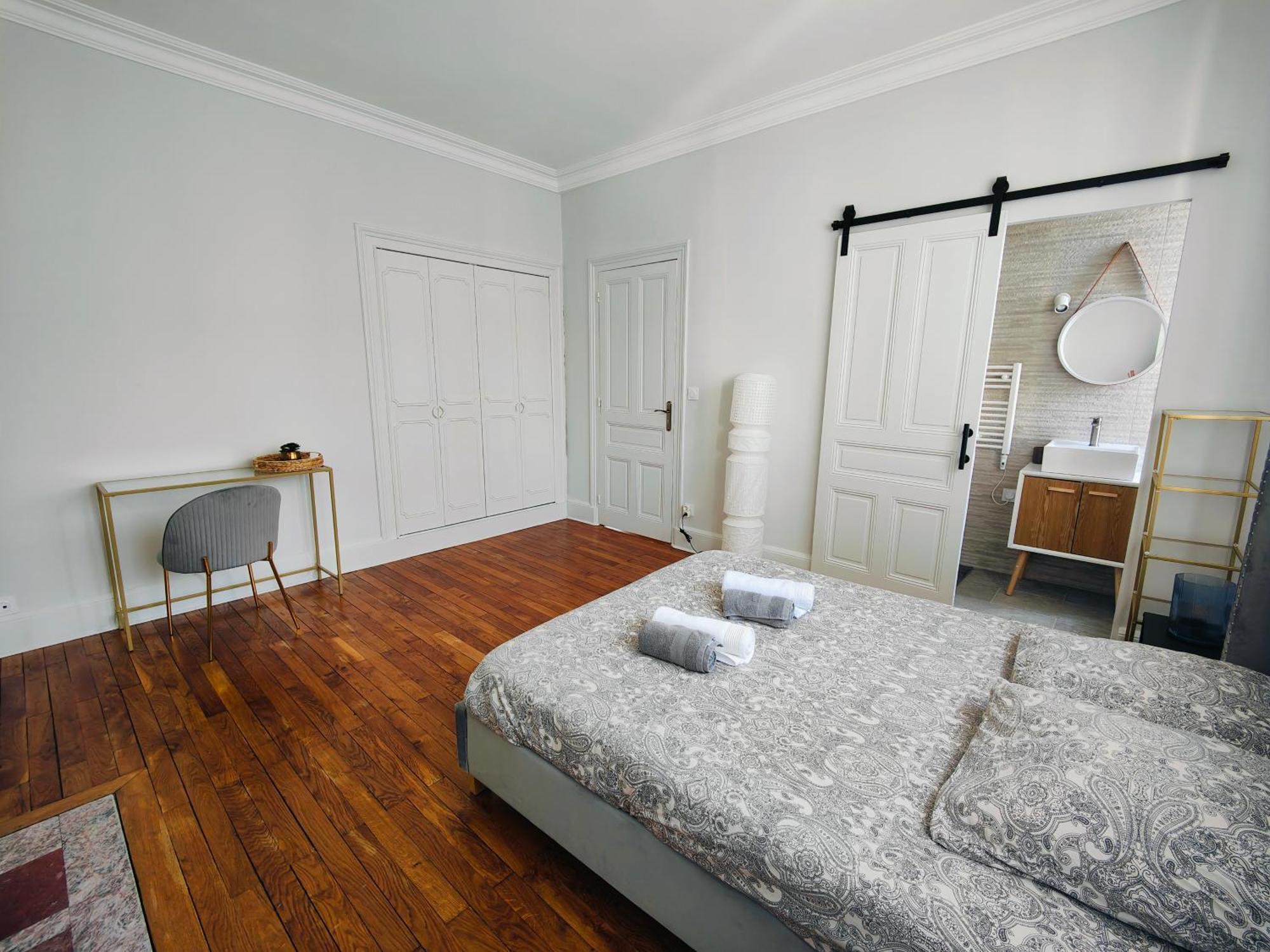 Self-Checkin Town House - Rooms To Rent In A Beautiful Modern Town House - Not A Hotel - Location De Chambres Avec Arrivee En Autonomie - Extra Fee For Sheets And Towels - Private Parking - Check Your Plateform Inbox And Follow Check-In Instructions Saint-Romain-en-Gal 外观 照片